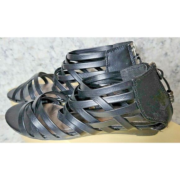 Mossimo 6 Gladiator Sandals Winni Style Size 6 Black Strappy‎ Pre-Owned in Box. - Picture 1 of 9